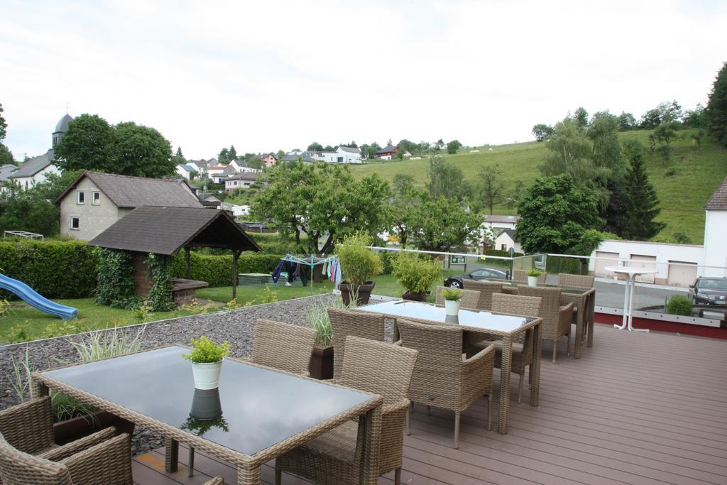 Gasthaus Pension Geimer Plütscheid Dış mekan fotoğraf